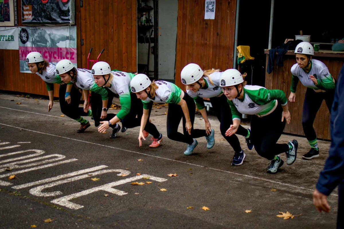 Soutěžní družstva