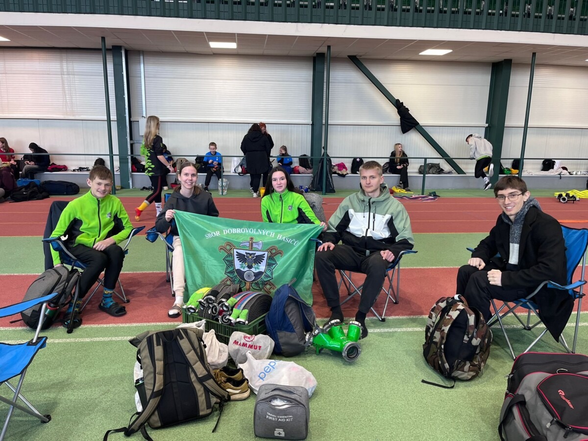 Dorost na halovkách v Jablonci